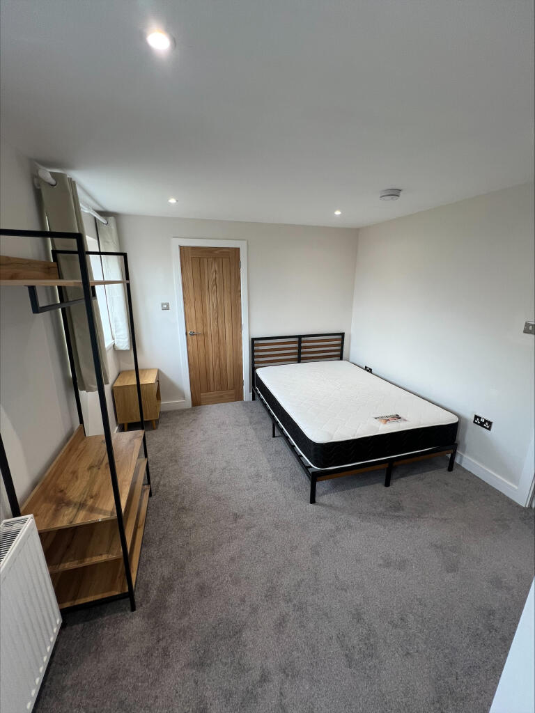 Apartment in Dudley - View 2