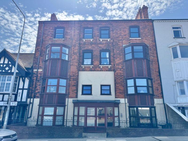 1-bed flat on Highcliff Road,cleethorpes , £68,500