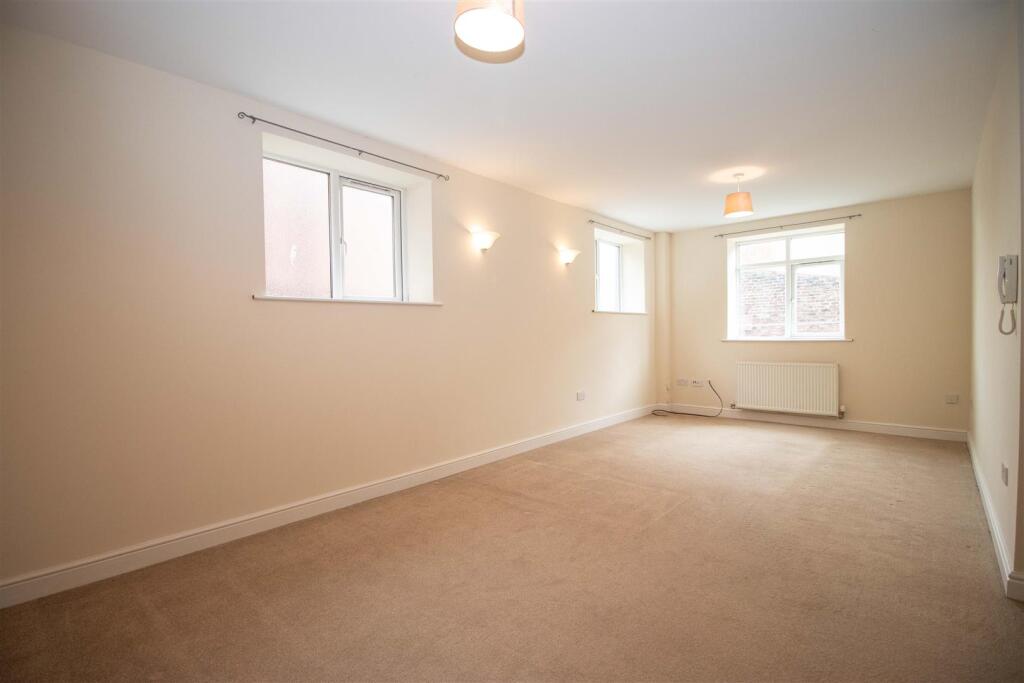 Apartment in Carlisle - View 5