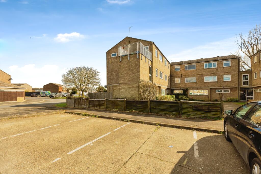 Main image of property: St. Annes Road, Aylesbury, Buckinghamshire, HP19