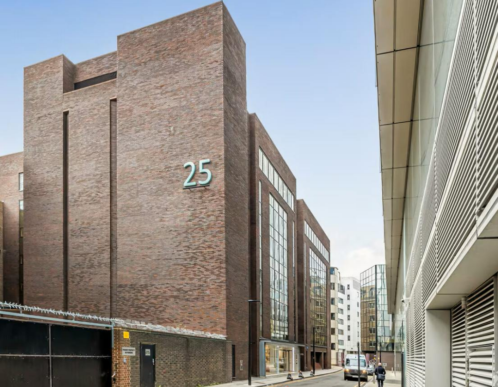 25-Camperdown-St-London-Primary-Photo-1-HighDefinition.png