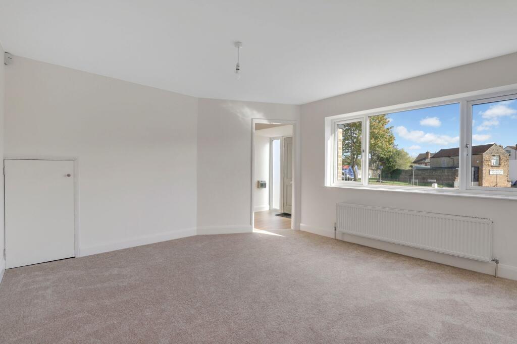 Annesley Road, Hucknall, NG15 photo 3