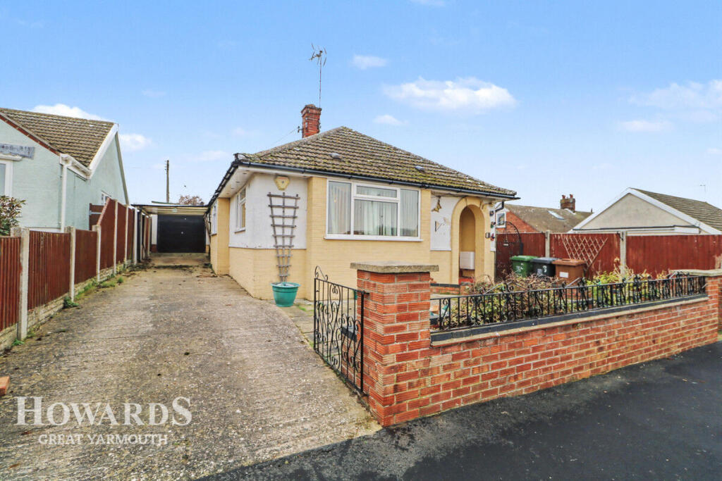 Greenhill Avenue, Caister-on-Sea photo 2