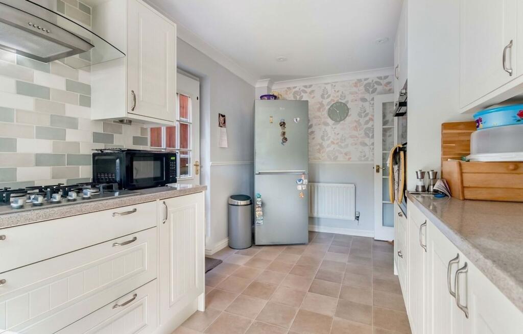 House in Tonbridge - More