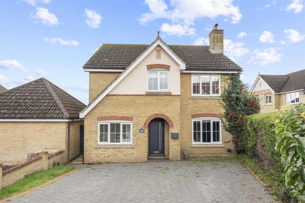 4-bed detached on Watercress Road, West Cheshunt, Waltham Cross, £750,000
