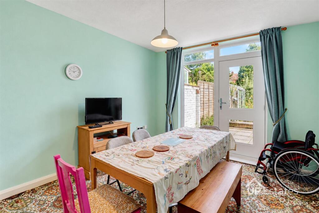 Cleveley Drive, Chapel End, Nuneaton photo 4