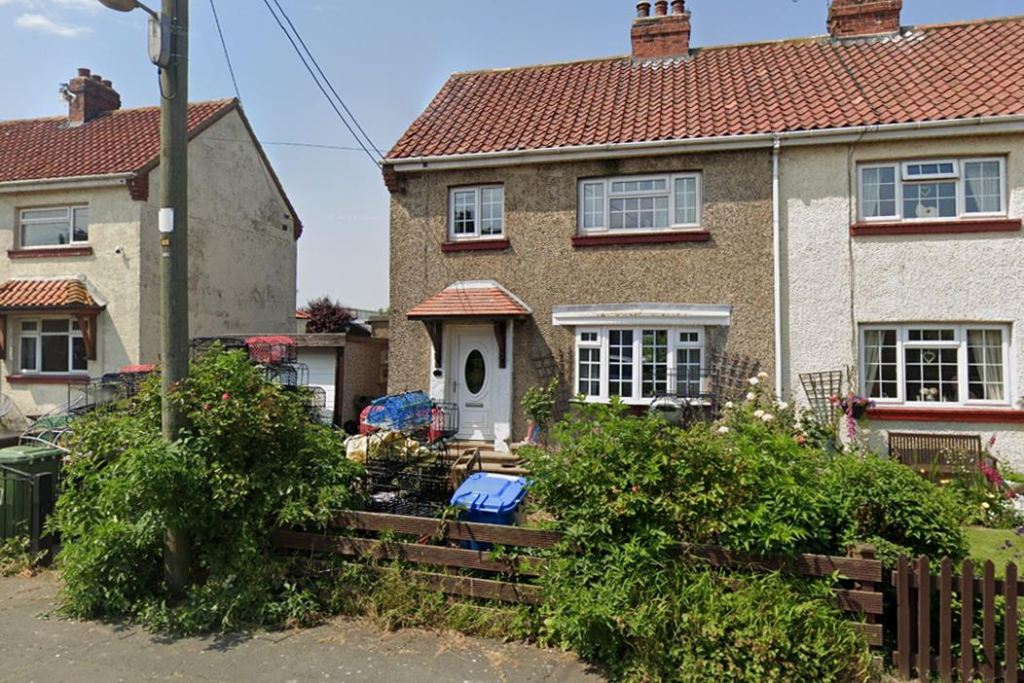 3-bed semi-detached on Seaton Close, Staithes, Saltburn-By-The-Sea, £145,000