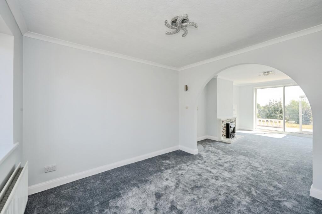 House in Swansea, Penyrheol, Sketty - More