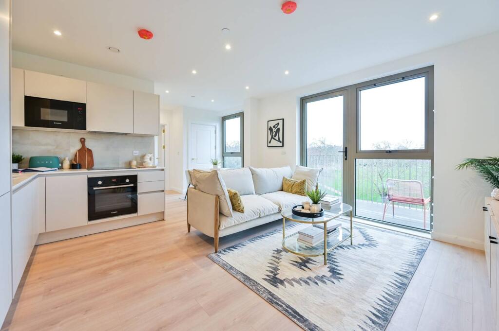 Main image of property: Solomons Passage, Peckham Rye, London, SE15