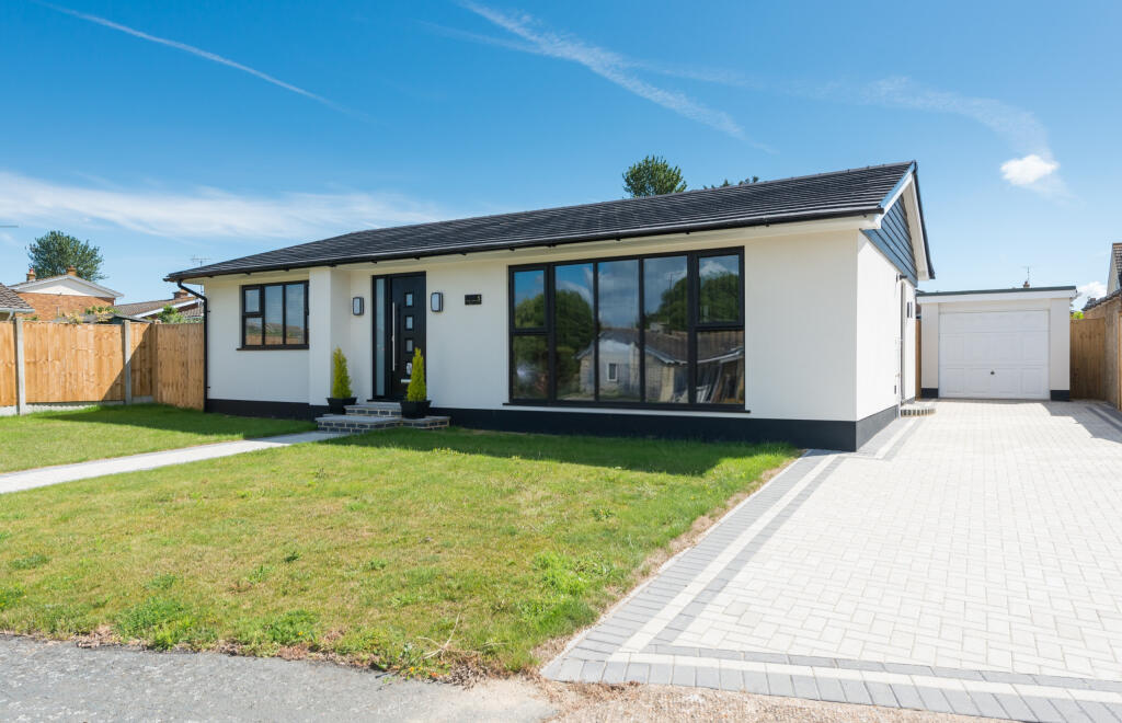 3-bed detached on Ellison Close, Chestfield, Whitstable, £550,000