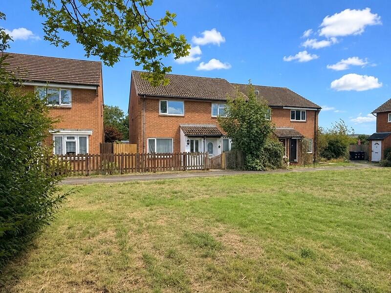 Main image of property: Carisbrooke Court, New Milton, Hampshire. BH25 5UE