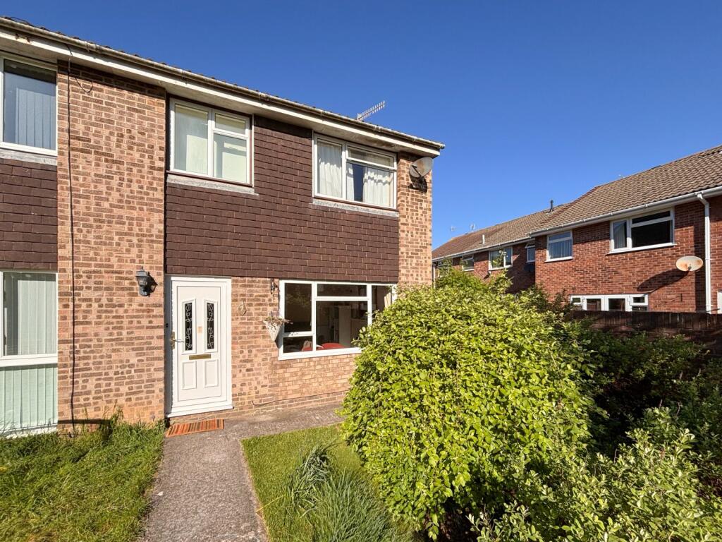 Main image of property: Dorchester Close, Nailsea, North Somerset, BS48