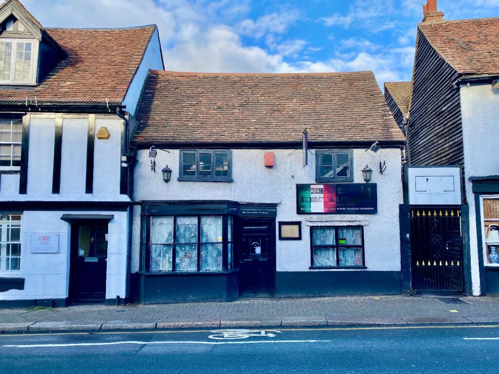 Main image of property: High Street, Hornchurch