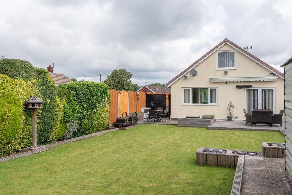 Kirkham Close, Leyland photo 3