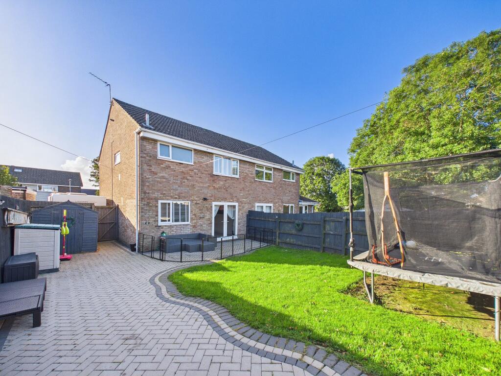 House in Cardiff, Rhoose - View 3