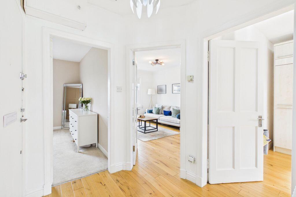 Apartment in Edinburgh - More