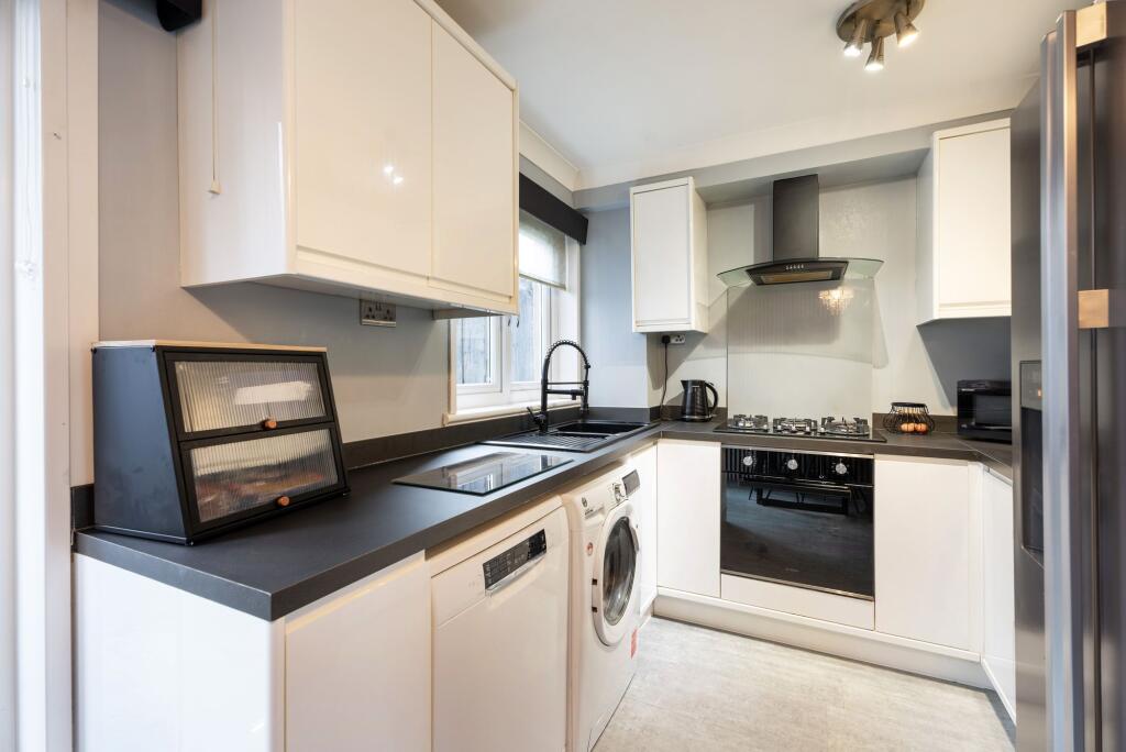 Kirkton Crescent, Coatbridge, ML5 photo 3