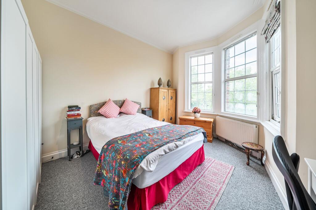 Apartment in London - More