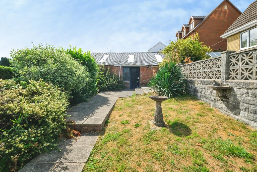 House in Tredegar, Georgetown - View 5