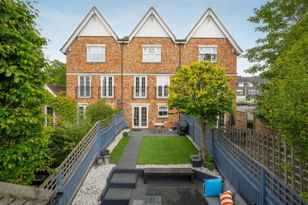 Main image of property: Fernbank Road, Ascot