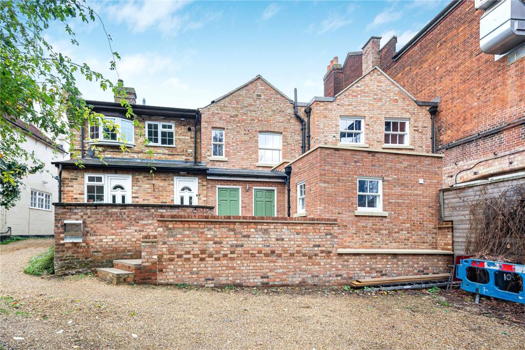 Main image of property: Dunstable Street, Ampthill, Bedfordshire, MK45