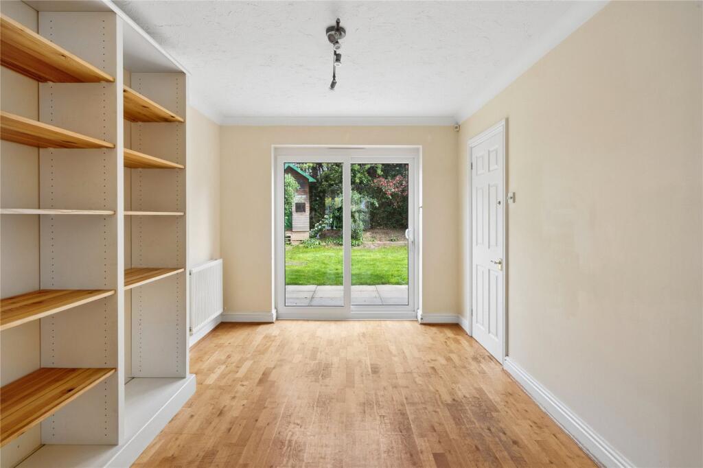 House in Twyford, Wokingham - View 4