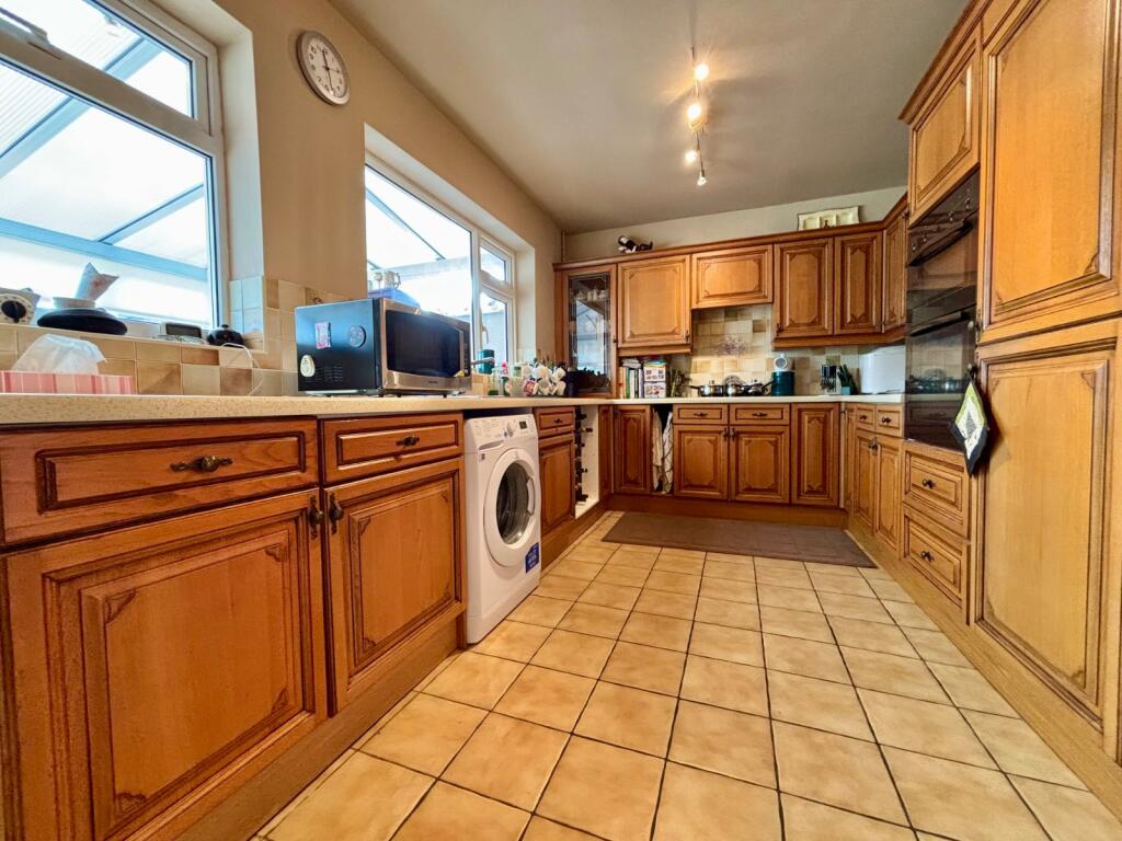 Winchcombe Road, Sedgeberrow, Evesham, Worcestershire, WR11 photo 3