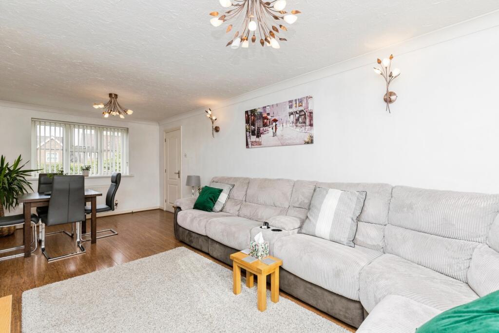 House in Redhill - More