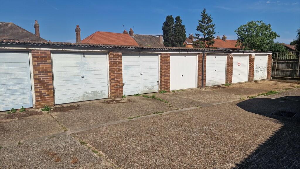Main image of property: Mariner Gardens, Richmond