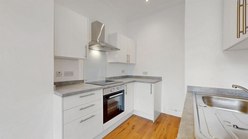 Apartment in Clydebank, Whitecrook - View 5