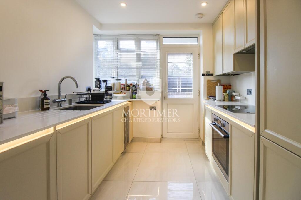 Apartment in London, Winchmore Hill, Palmers Green - View 4