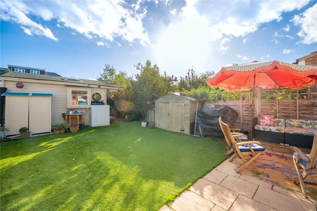 House in Twickenham - View 4