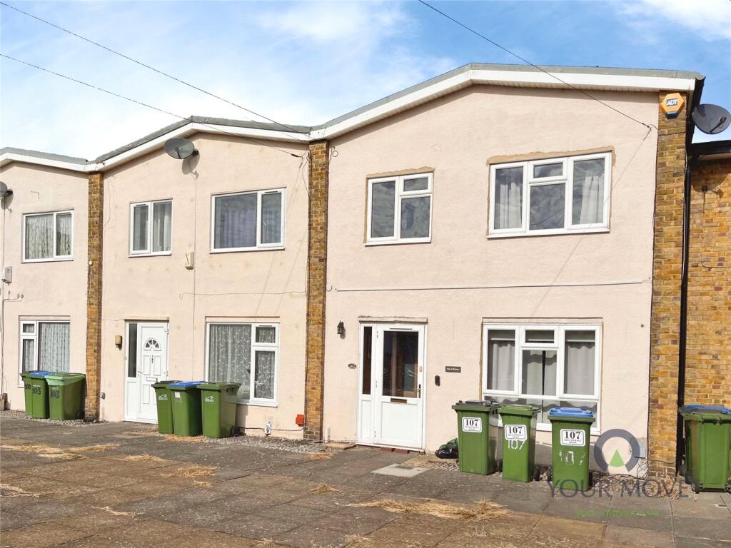 3-bed terraced on Bracondale Road, London, SE2, £380,000