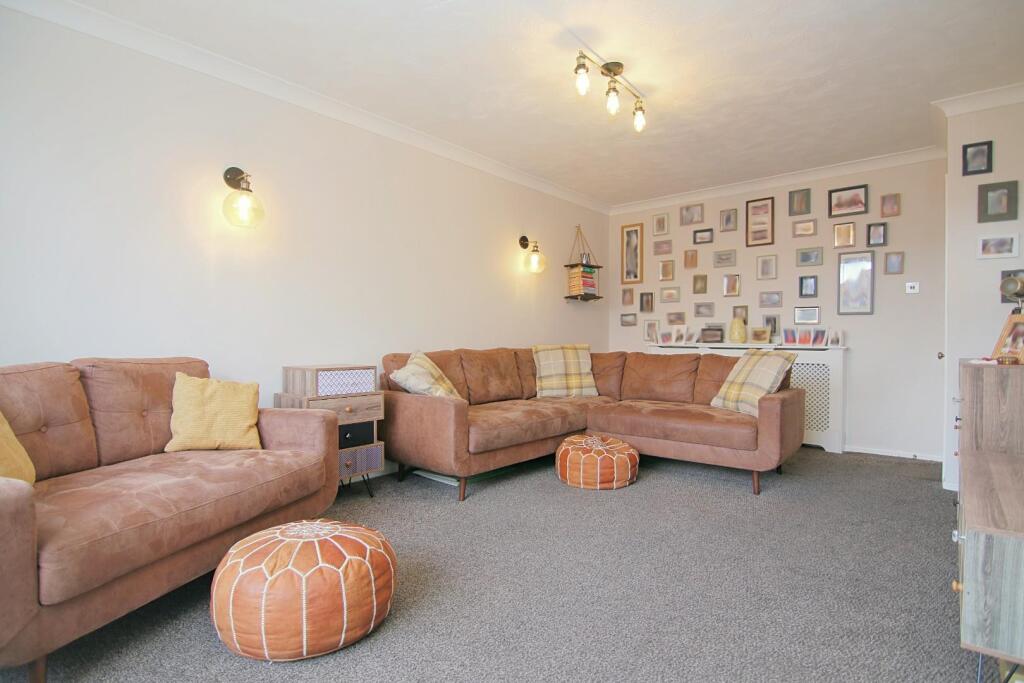 Half Mile Gardens, Stanningley, Pudsey photo 3