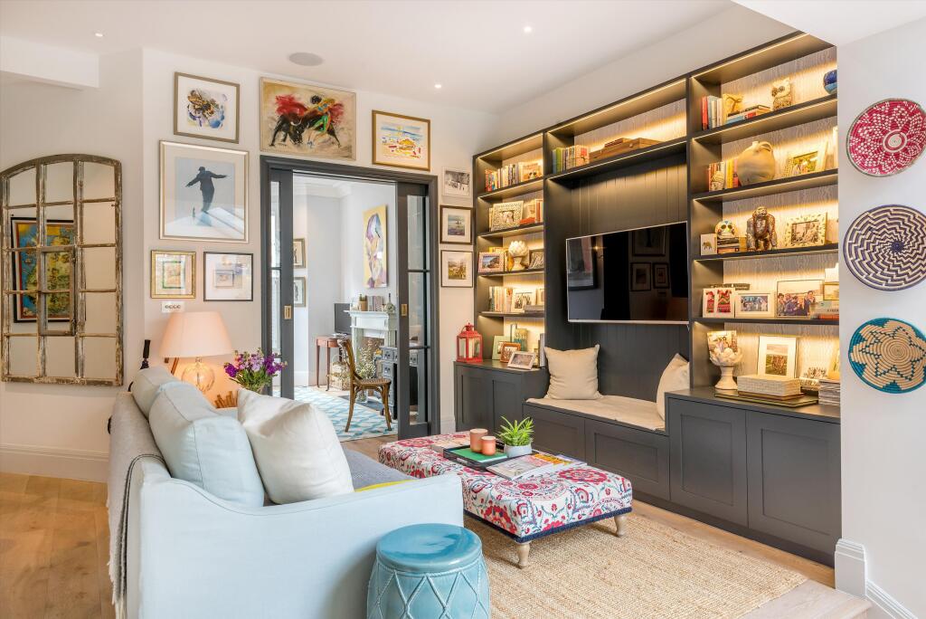 House in London, Kilburn - More
