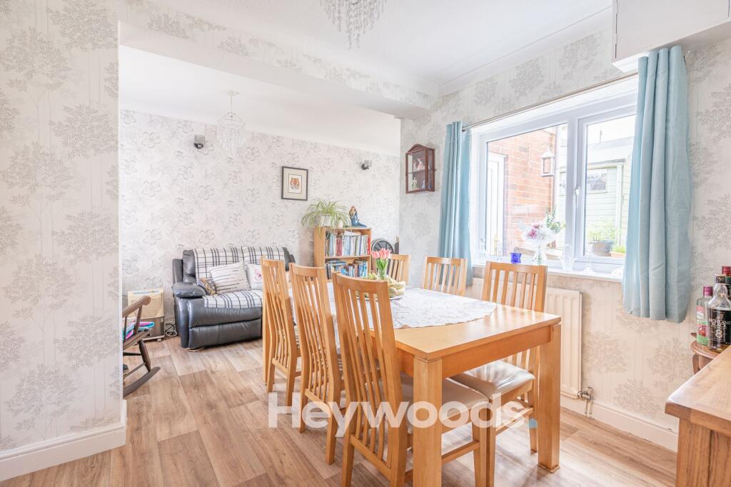 House in Newcastle-under-Lyme, Staffordshire - View 4