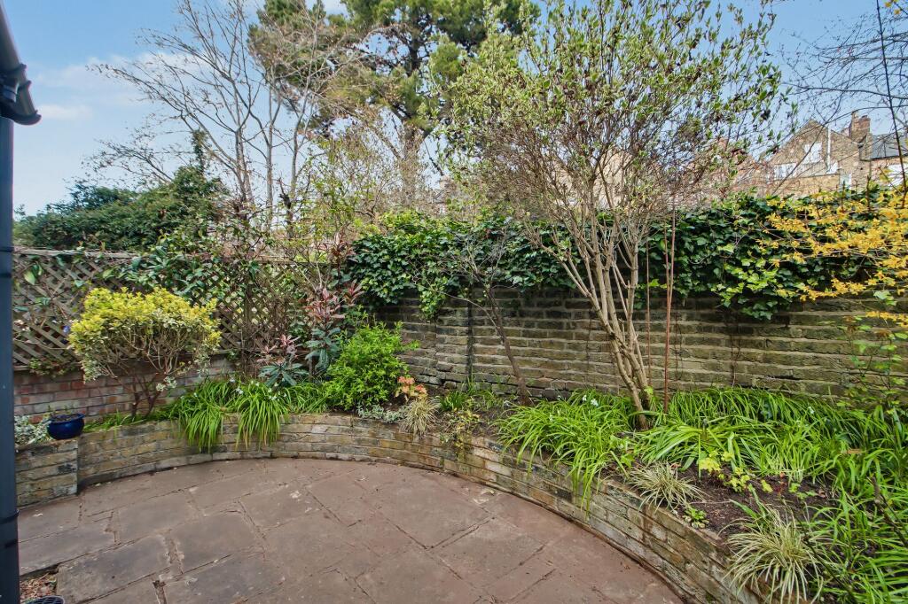 Elfort Road, London, N5 - View 4
