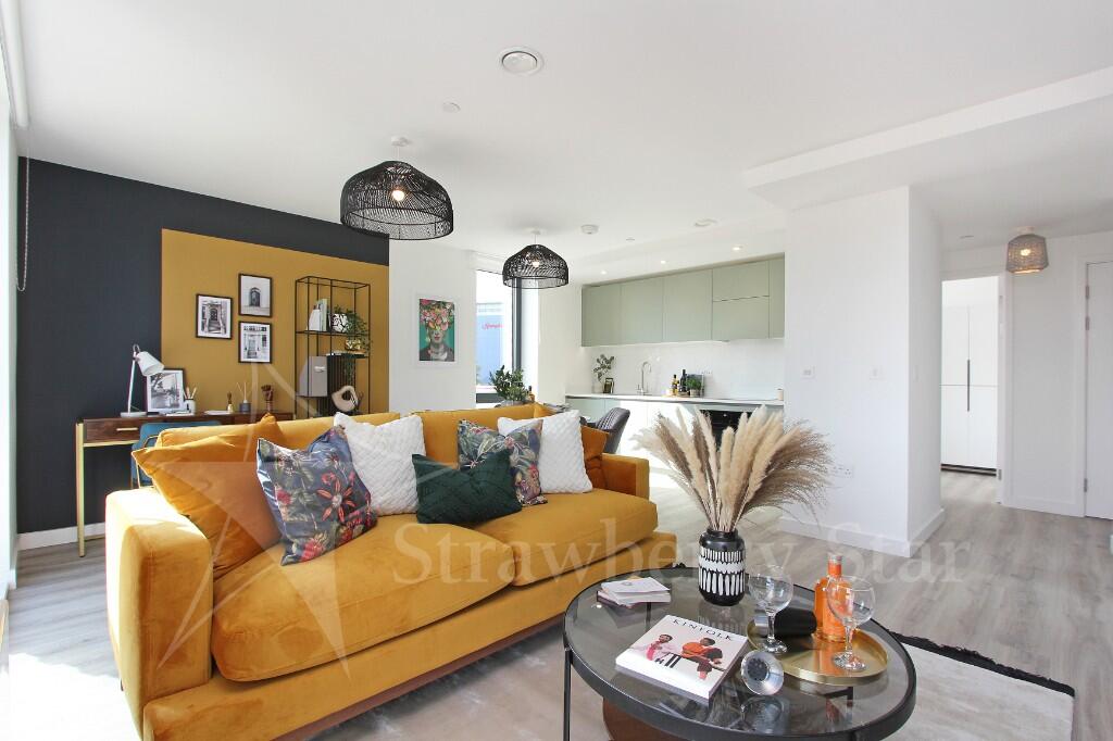 Main image of property: Kimpton Road, Luton, Bedfordshire, LU2