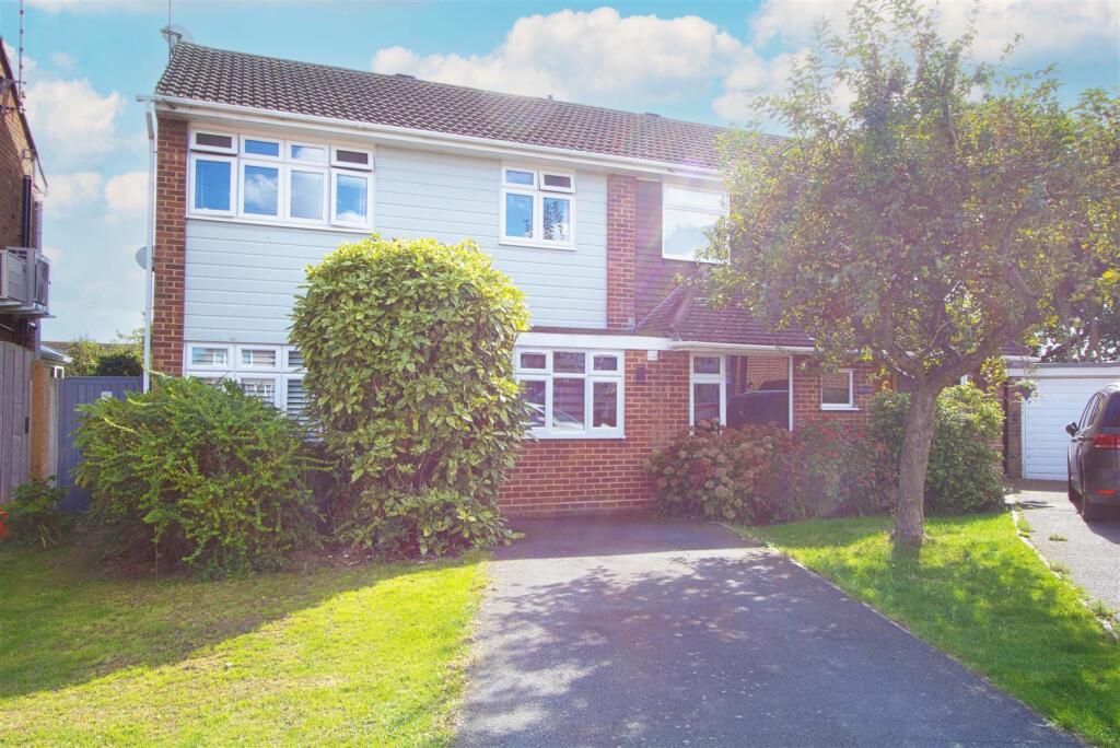 3-bed semi-detached on Copperfield, Billericay, £475,000