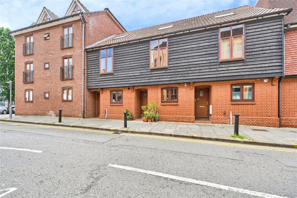 Main image of property: East Lane, Kingston upon Thames, KT1