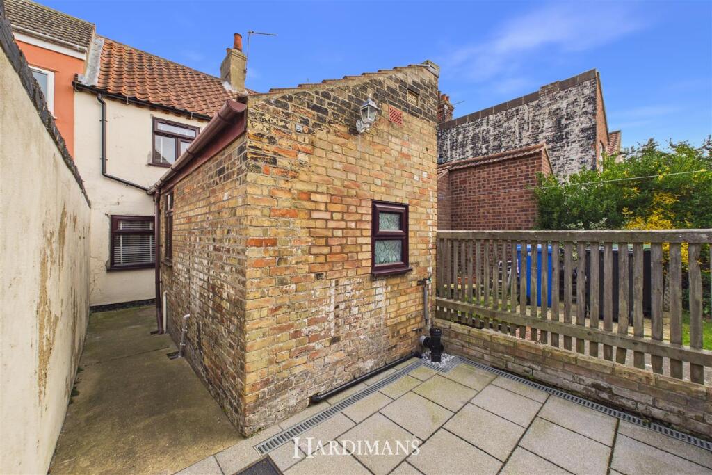 Park Road, Lowestoft photo 4