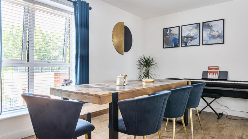 Apartment in Twickenham - More