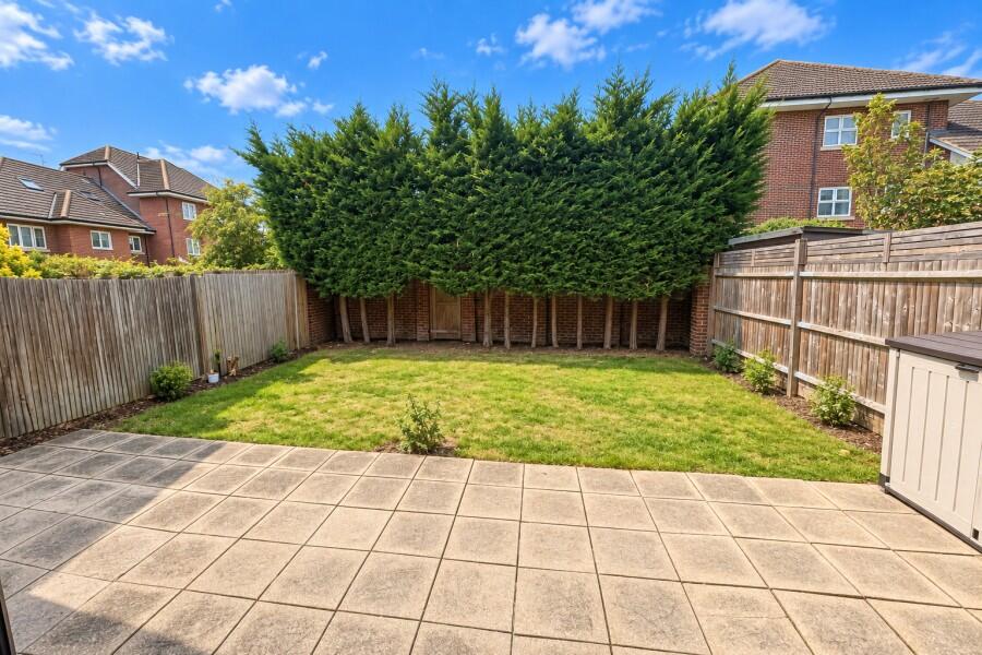House in Kingston upon Thames - View 2