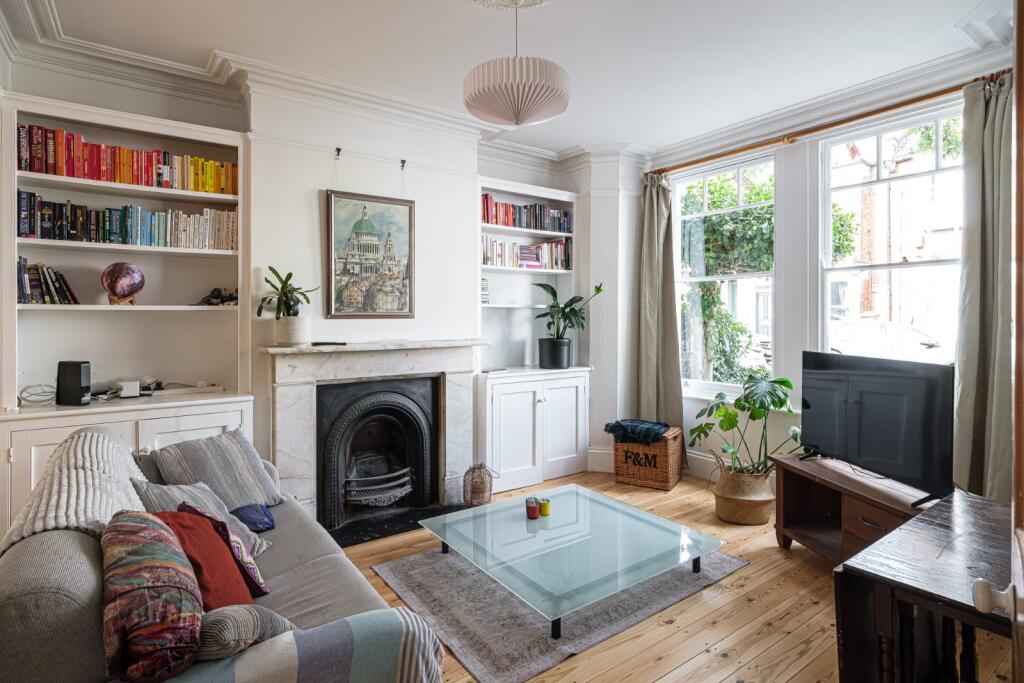 House in London - View 2