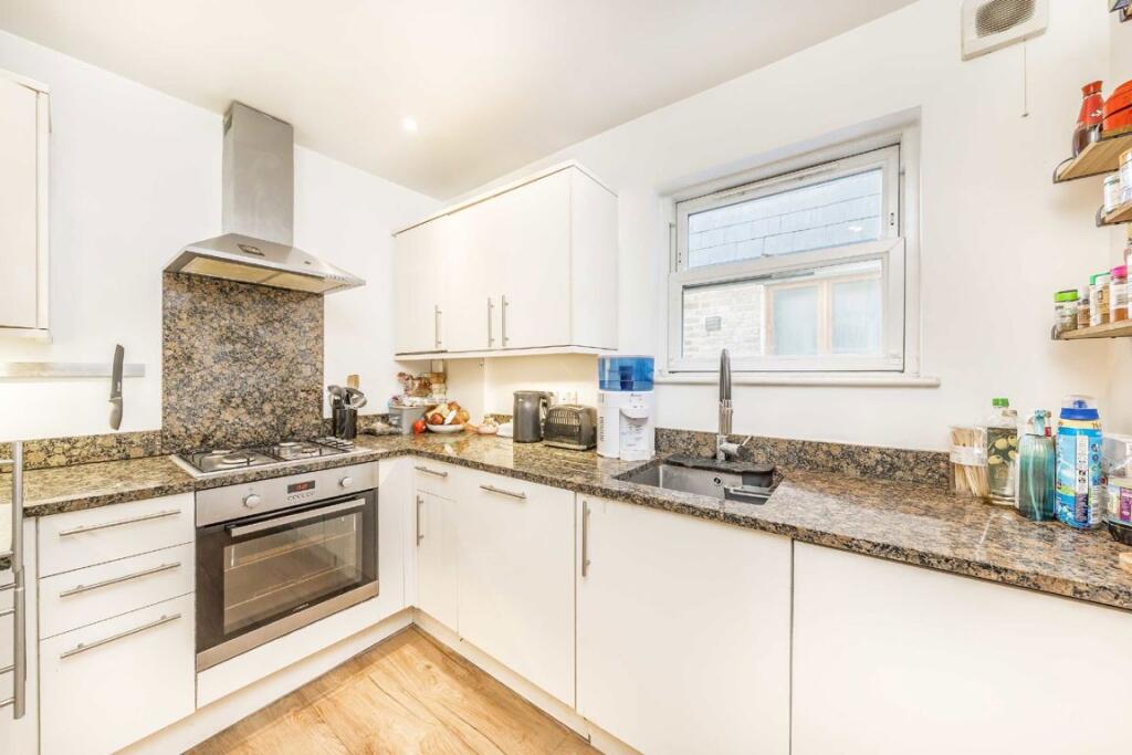 Apartment in London - View 2