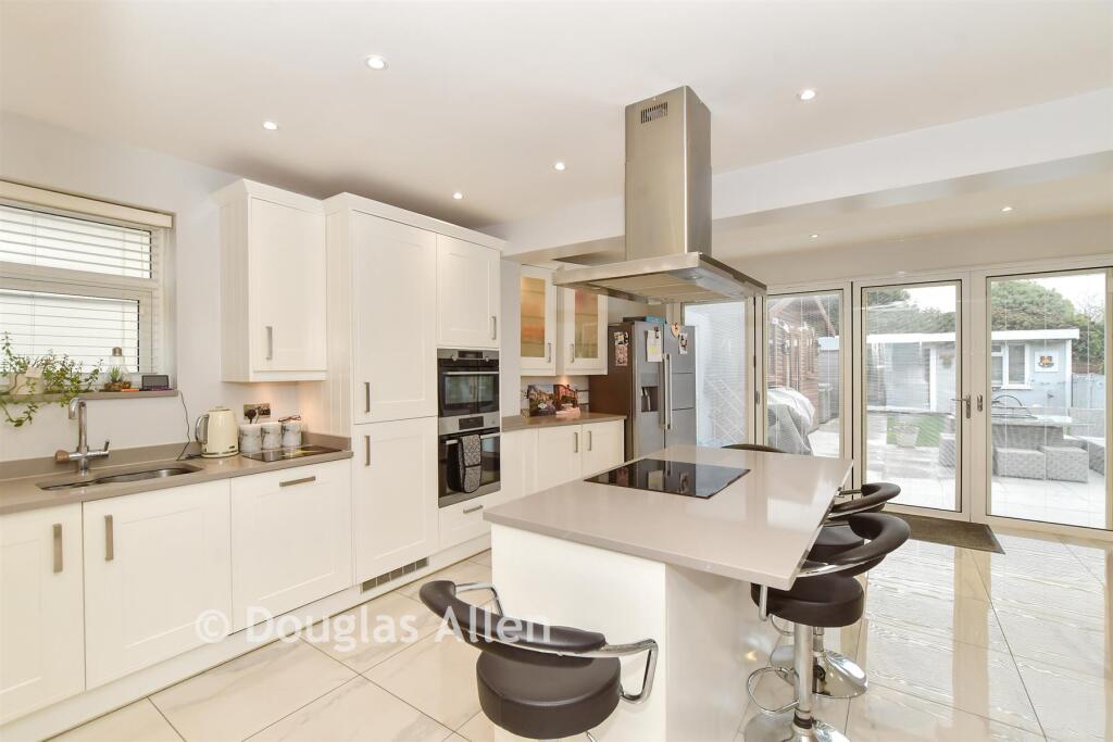 Main image of property: Hunts Mead, Billericay, Essex