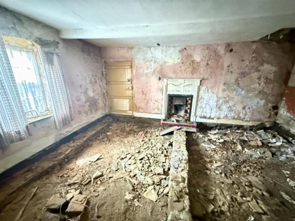 SITTING ROOM