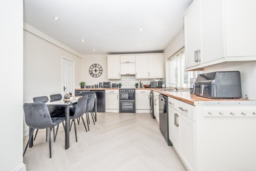 House in Kirklees, West Yorkshire - View 4