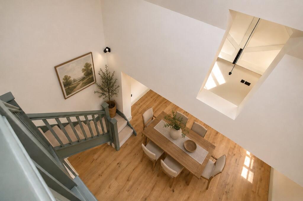 House in Guildford, Wisley - View 4