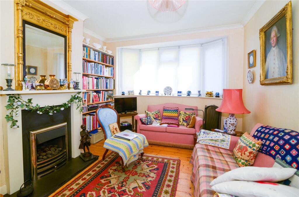 Lisbon Avenue, Twickenham, TW2 photo 4